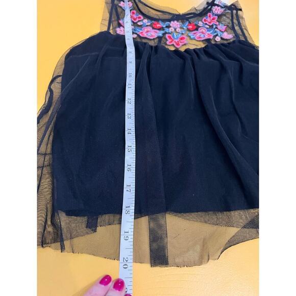 ☀️Hollister Black Floral Embroidered Mesh Sleeveless Tank Top Size XS - Picture 4 of 5